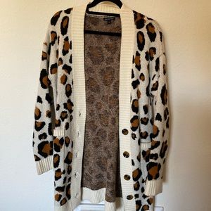 Who what wear Cheeta sweater